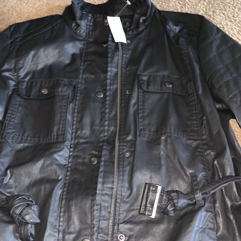 Black Jacket - Picture 2 of 15